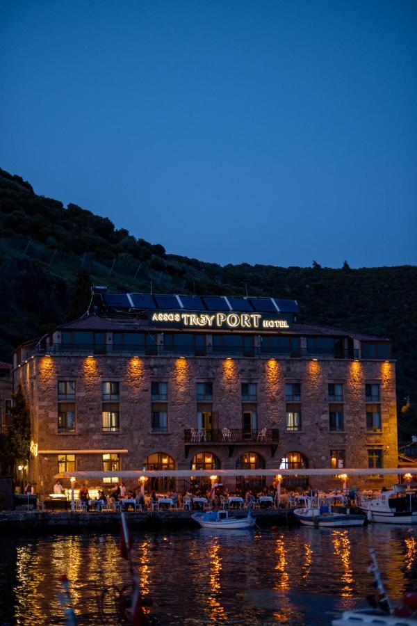 Assos Troy Port Hotel Exterior photo